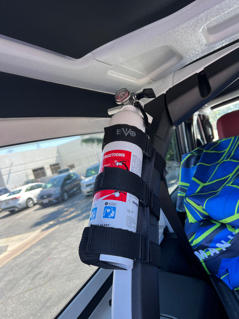 EVO Manufacturing ロールケージ消化器マウント (JL)