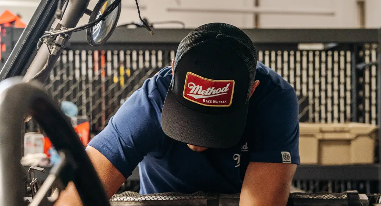 Method メソッド Pub Patch Curvebill Trucker Hat Snapback Black