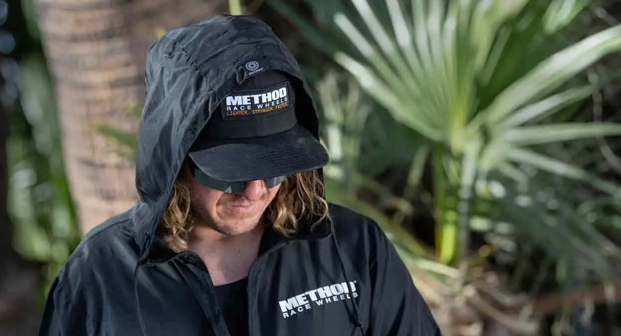 Method メソッド Brand Logo Windbreaker Zip-Up Black