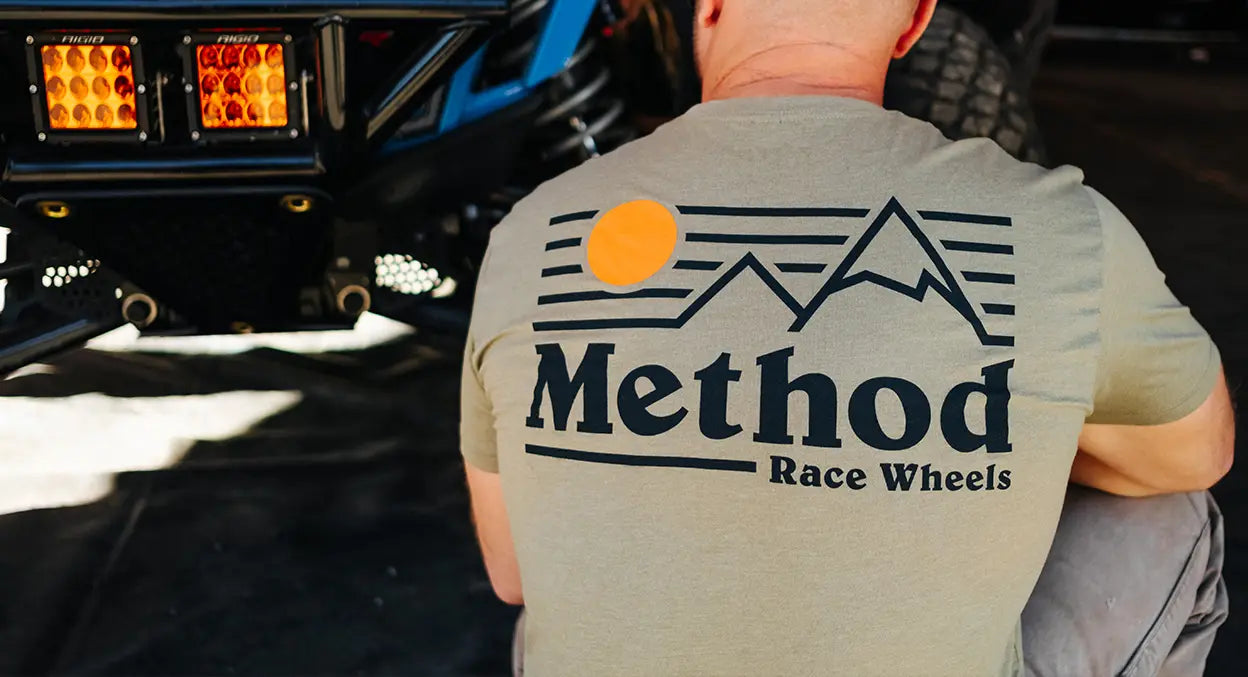 Method Race Wheels Sunrise Tシャツ Light Olive