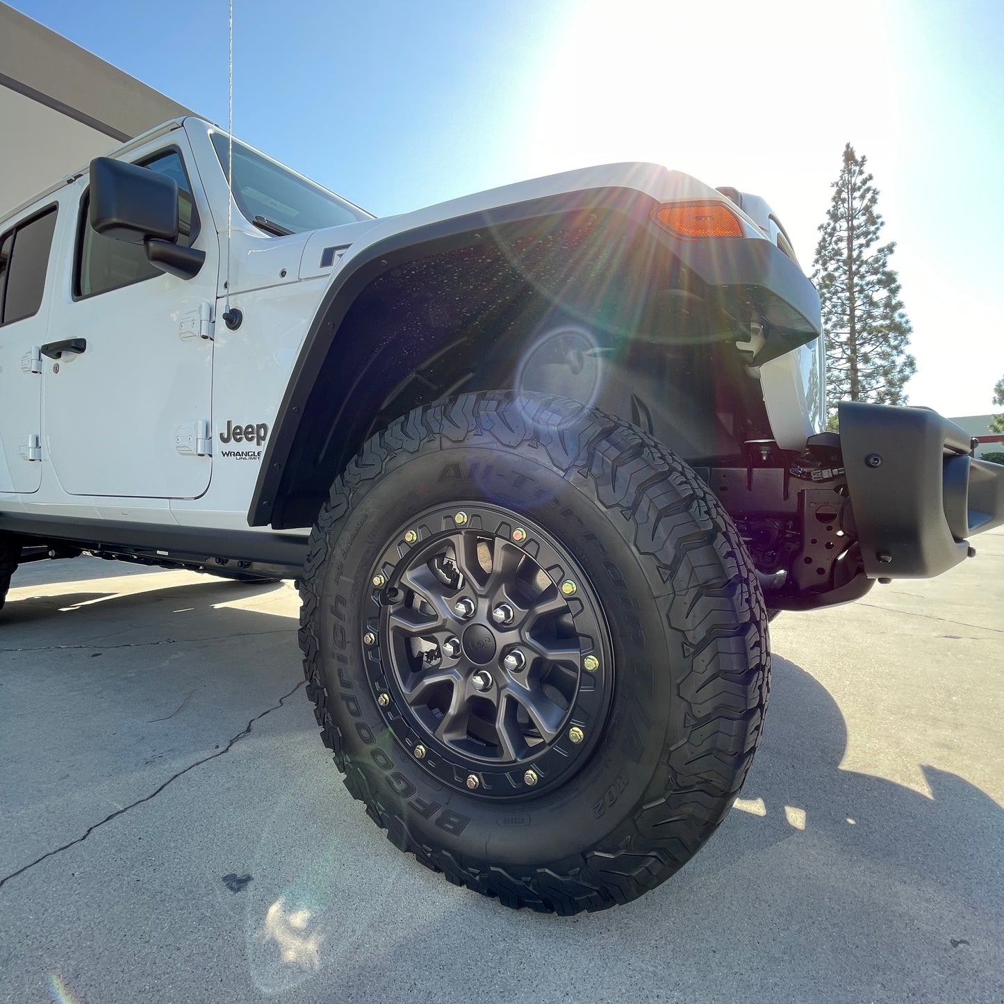 MOPAR 純正 392 V8ルビコン専用 ホイール イエロージンクリングボルト