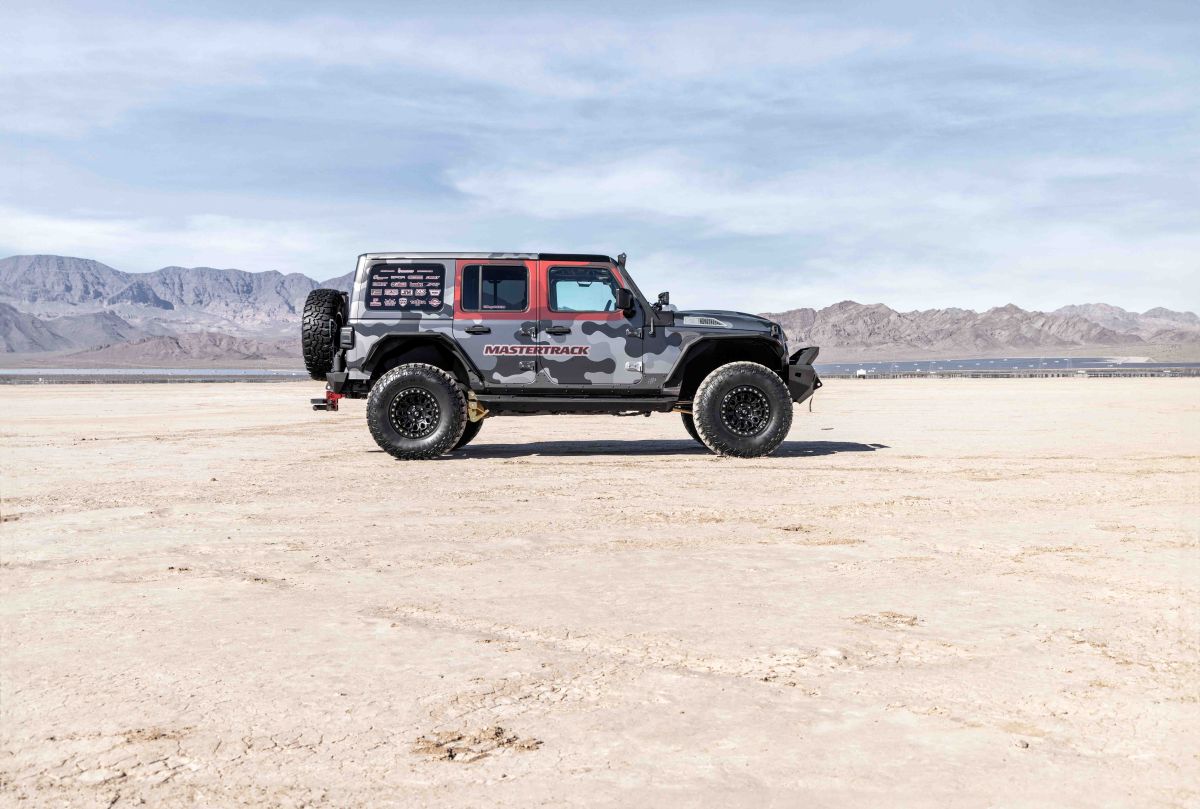 Fittipaldi Off Road FB153B BEADLOCK | SATIN BLACK WITH GLOSS BLACK FORGED RING