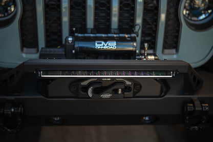 DV8 Offroad 20インチ Halo Elite シングルロウ ライトバー (アクセントライト付き)