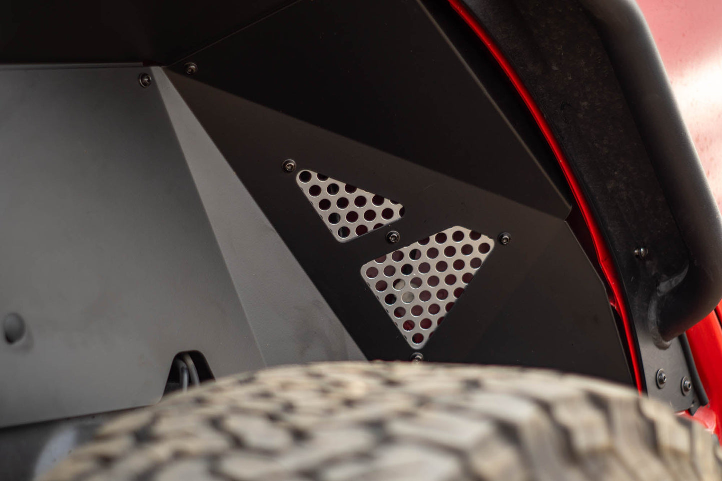 DV8 Offroad リアインナーフェンダー (JL 2018-2025)