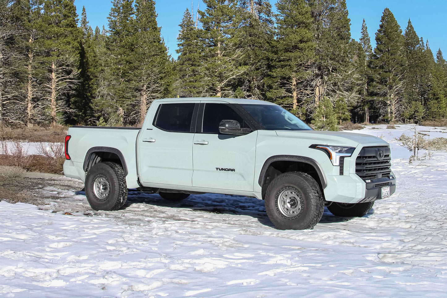 Fittipaldi Off Road FT100AB | SATIN ANTHRACITE WITH SATIN BLACK LIP