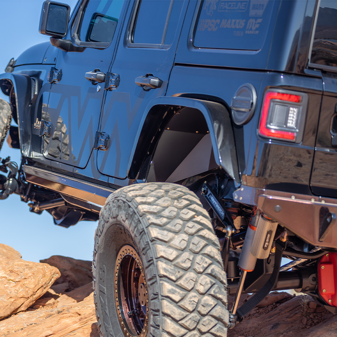 SAVVY OFFROAD サヴィーオフロード ハイクリアランスリアインナーフェンダー (JL)