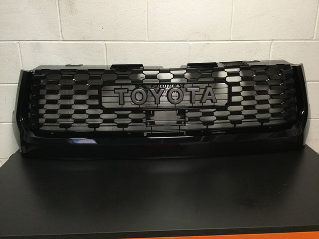 US TOYOTA 純正 TRD Pro フロントグリル センサーカバー付き (2nd タンドラ)