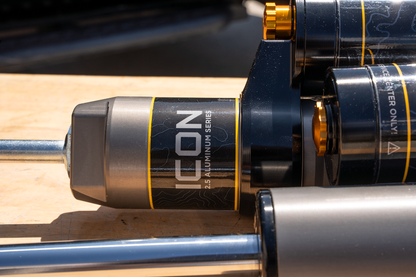 ICON VEHICLE DINAMICS アイコン ビークルダイナミクス 6インチリフト用 リア 2.5 V.S. PB/CDCV ショックアブソーバー (2nd タンドラ)