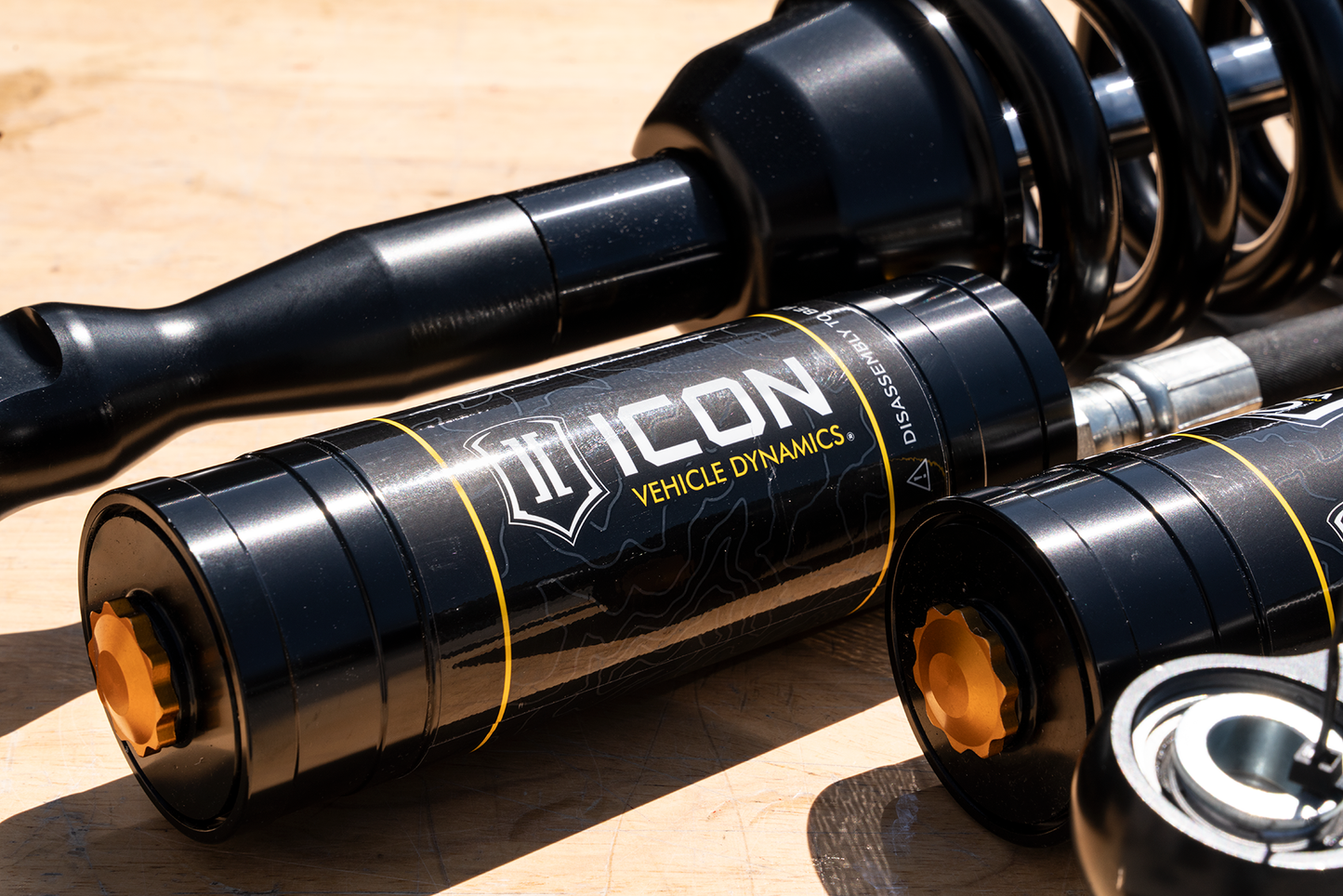 ICON VEHICLE DINAMICS アイコン ビークルダイナミクス ProComp 6インチリフト用 2.5 VS RR/CDCV コイルオーバー (2nd タンドラ)