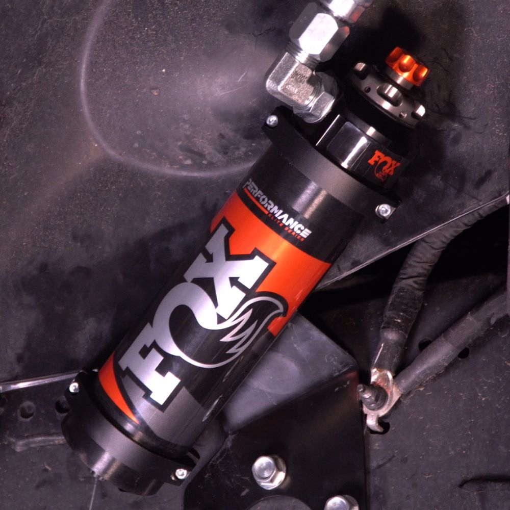 Fox 2.5インチ リザーバークランプ (JL/JT)