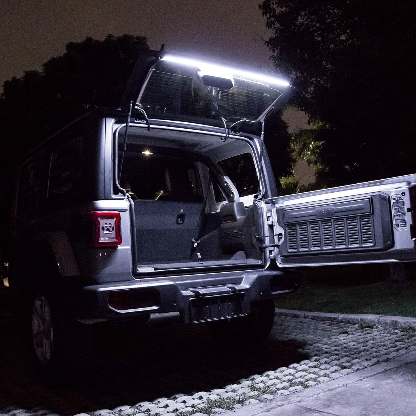 テイルゲートガラス LEDライト カーゴライト (JL、JKラングラー)
