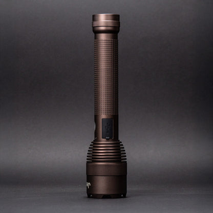 Jeep × Energizer ハイルーメン メタル充電式LEDフラッシュライト