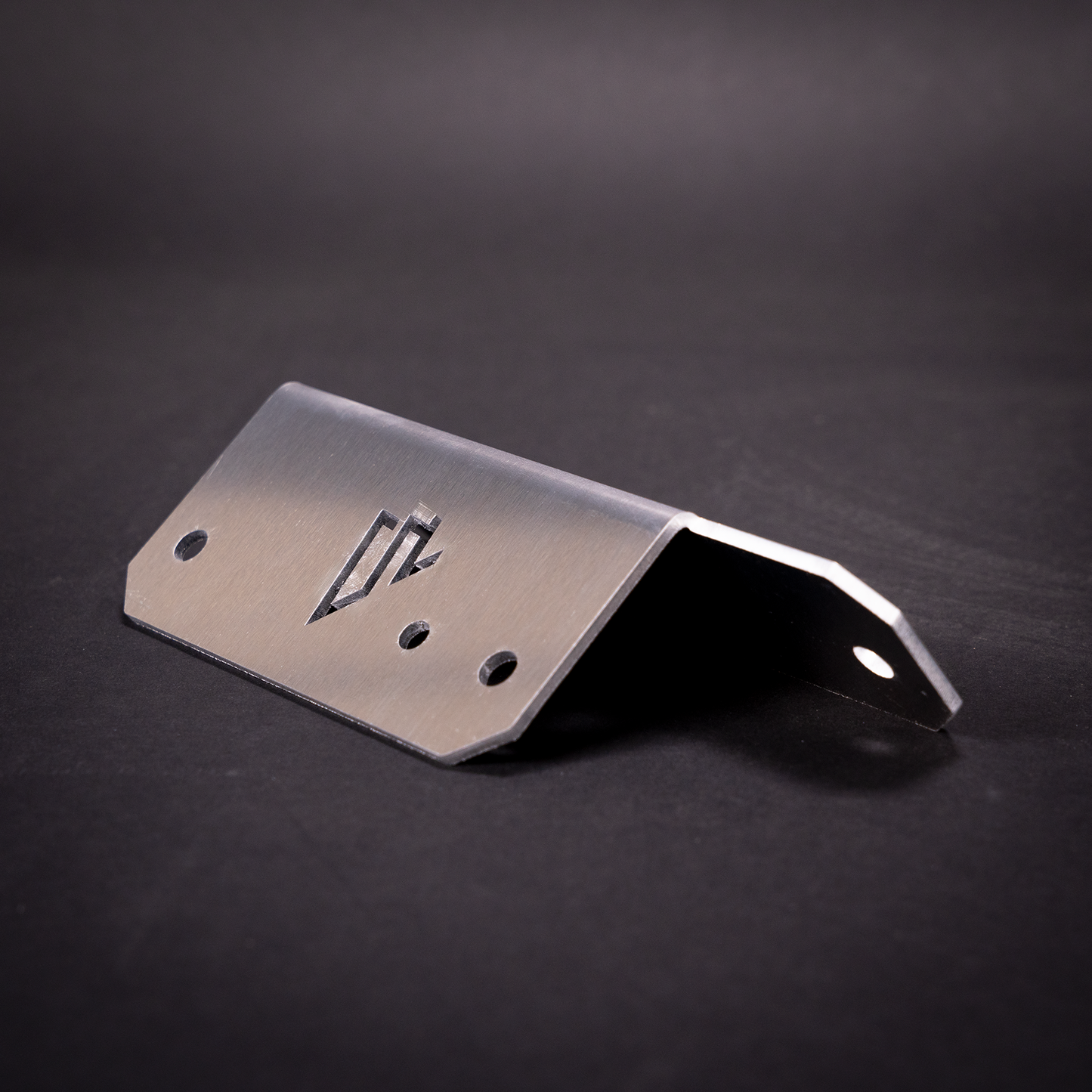 American Adventure Lab C ピラー 車載消火器 取付けブラケット (JLラングラー 4ドア専用)