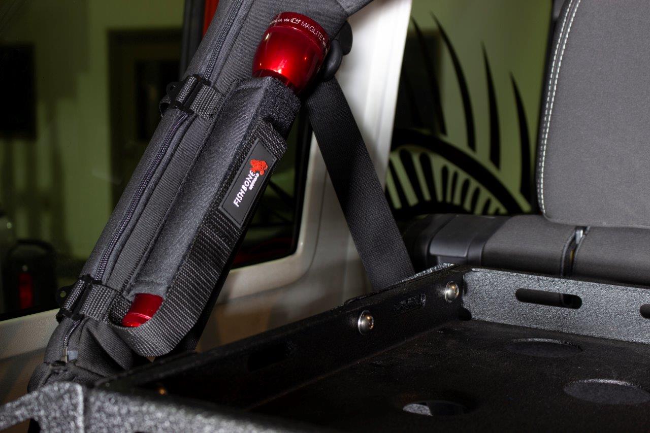 Fishbone Offroad フィッシュボーンオフロード フラッシュライトマウントバック (JEEP全車種)