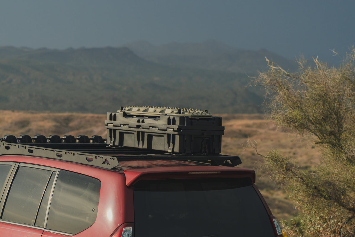 Roam Adventure 95L ラゲッドケース（トラクションボードマウント付き）