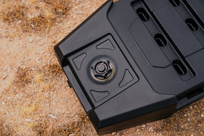 Roam Adventure 9.5ガロン(36L) 電動ポンプ付 ウォータータンク (ルーフラック対応)