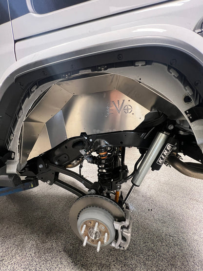 EVO Manufacturing  リアアルミニウムインナーフェンダー (JL)