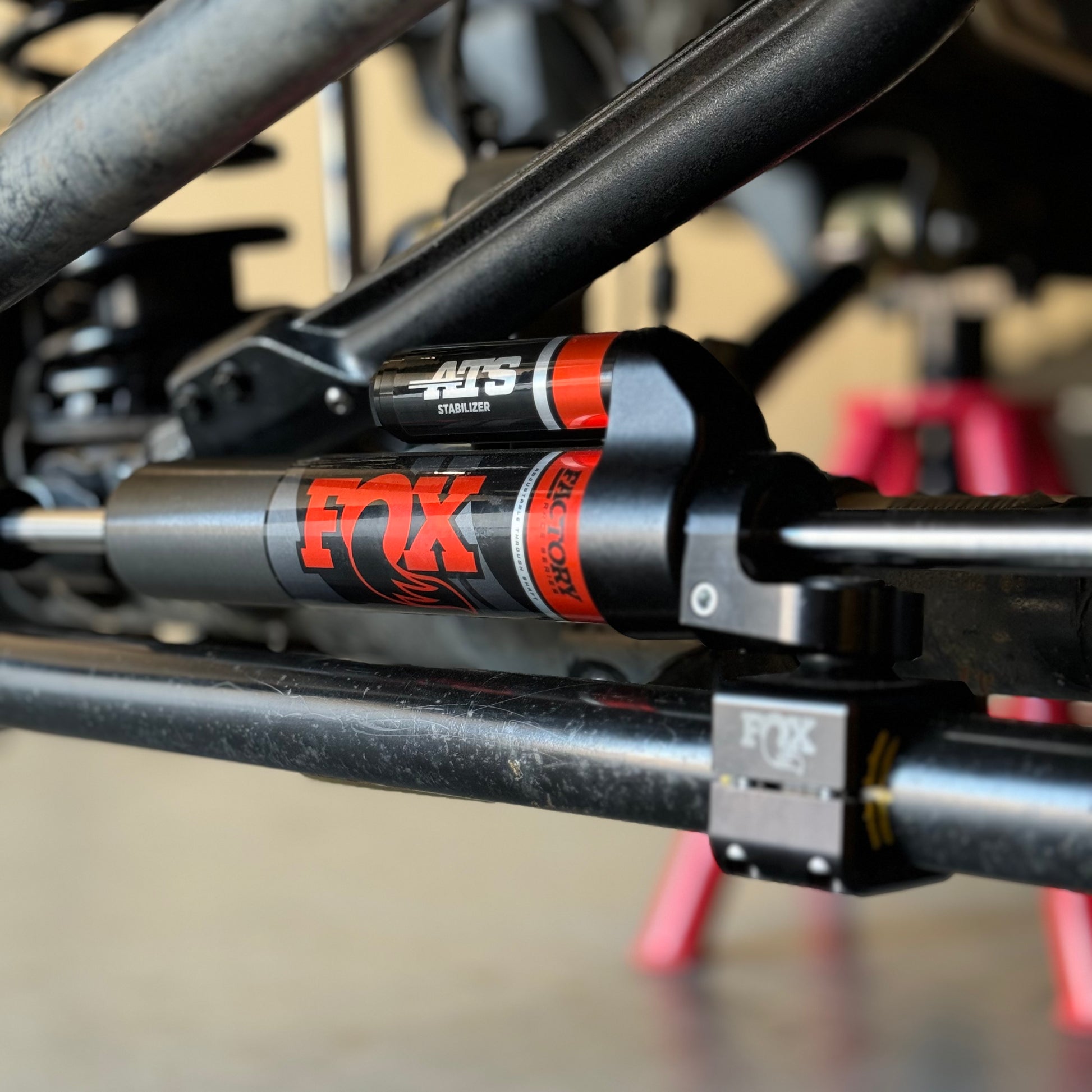 FOX ATS ステアリングスタビライザー 日本仕様右ハンドル・並行輸入左 FOX ATS ステアリングスタビライザー 日本仕様右ハンドル・並行輸入左