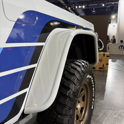 MOPAR 純正 ハイトップスチールフェンダーフレア　（JL）