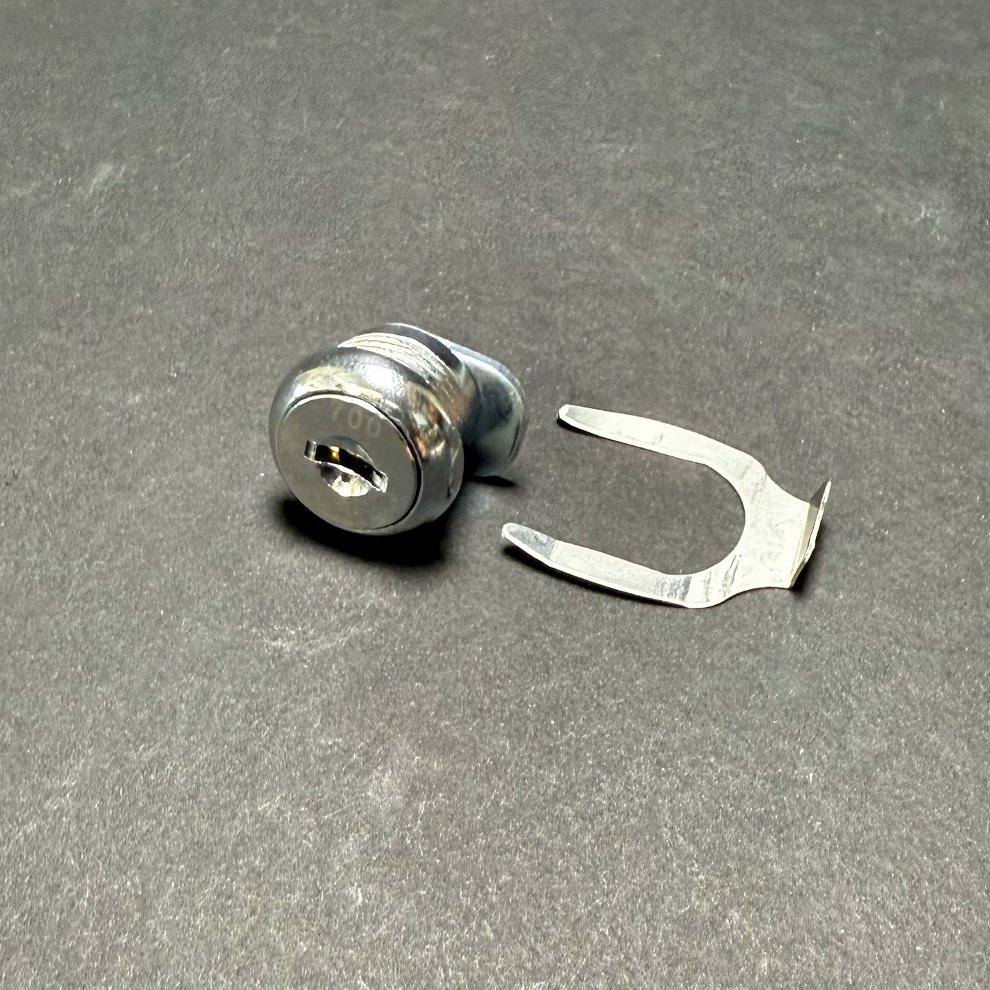 スペアタイヤ ハードケース カバー 補修パーツ キーシリンダー交換品