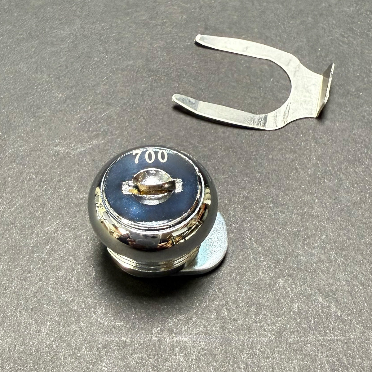 スペアタイヤ ハードケース カバー 補修パーツ キーシリンダー交換品