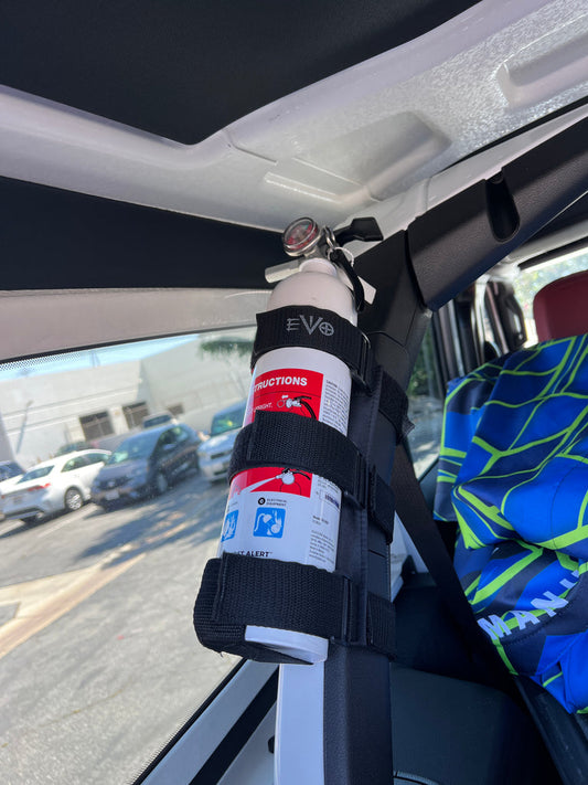 EVO Manufacturing  ロールケージ消化器マウント (JL)