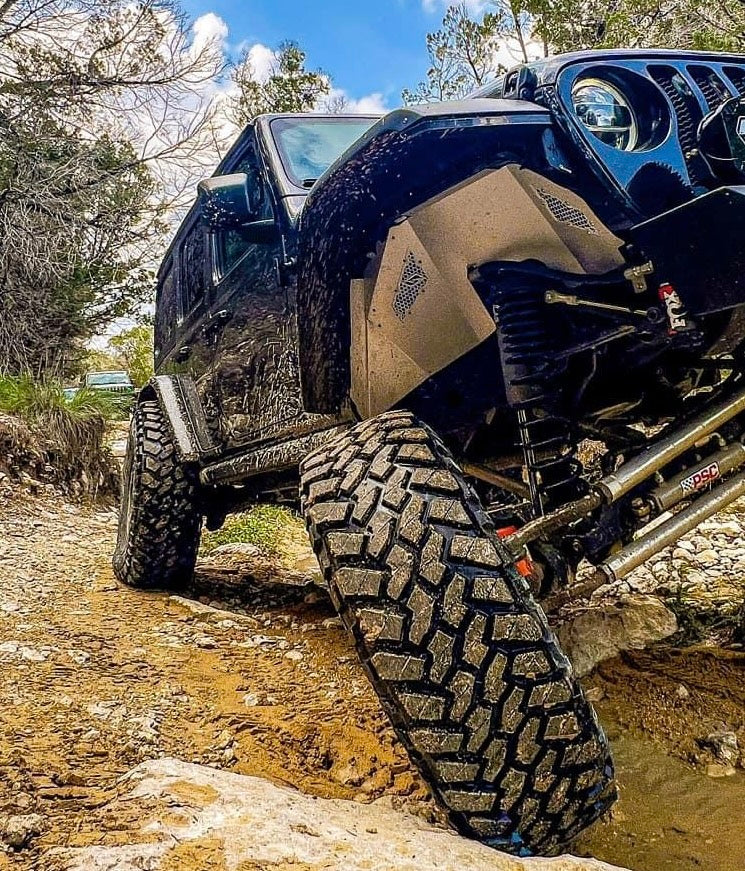 Motobilt JL/JT用ハイクリアランス フロント インナーフェンダー（40インチ以上タイヤ対応）