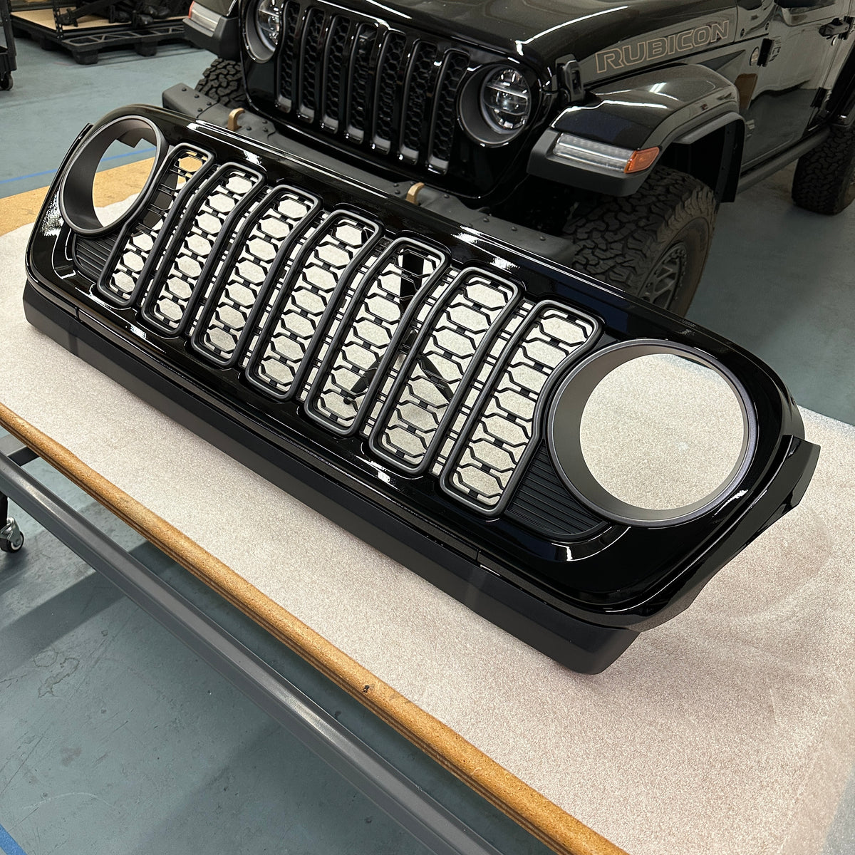 MOPAR Jeep純正 2024モデル グリルキット (JL/JT共通) – アメリカン 