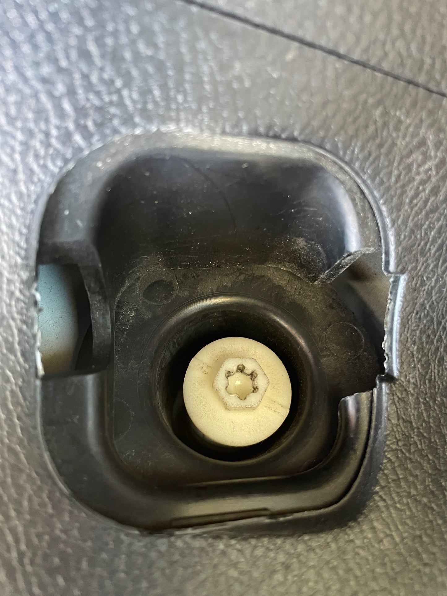 MOPAR 純正 テールライトマウントボルト (JL)