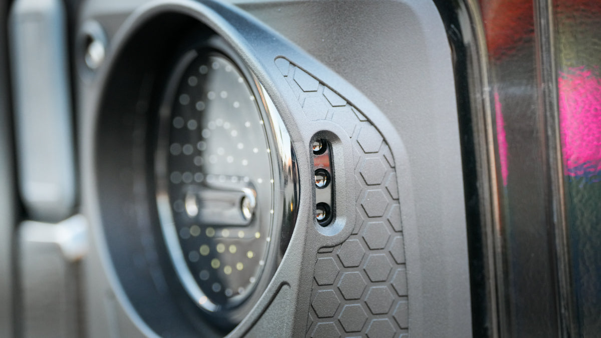 Motobilt モトビルト ハイクリアランス テールライト (JLラングラー)