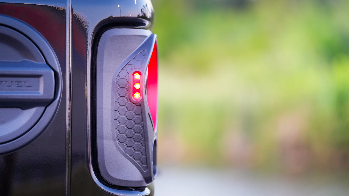 Motobilt モトビルト ハイクリアランス テールライト (JLラングラー)