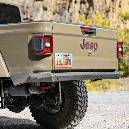 SAVVY OFFROAD Legacy OG ハイクリアランス アルミニウム リアバンパー (JT)
