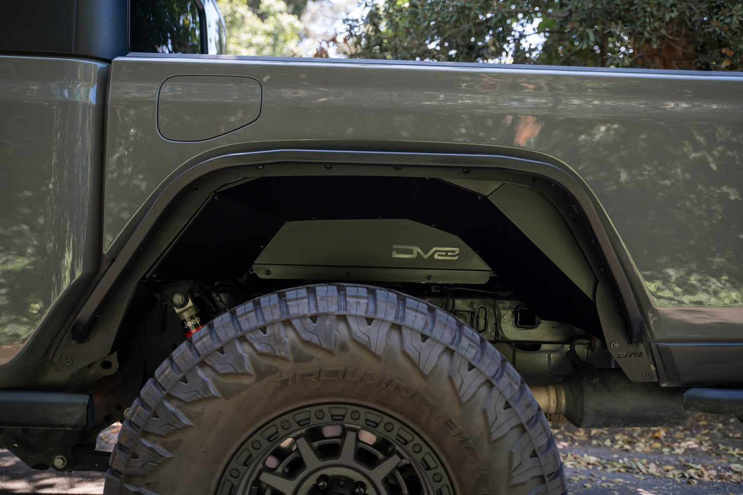 DV8 Offroad リアインナーフェンダー (JT 2020-2025)