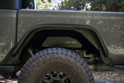 DV8 Offroad リアインナーフェンダー (JT 2020-2025)