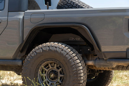 DV8 Offroad リアインナーフェンダー (JT 2020-2025)
