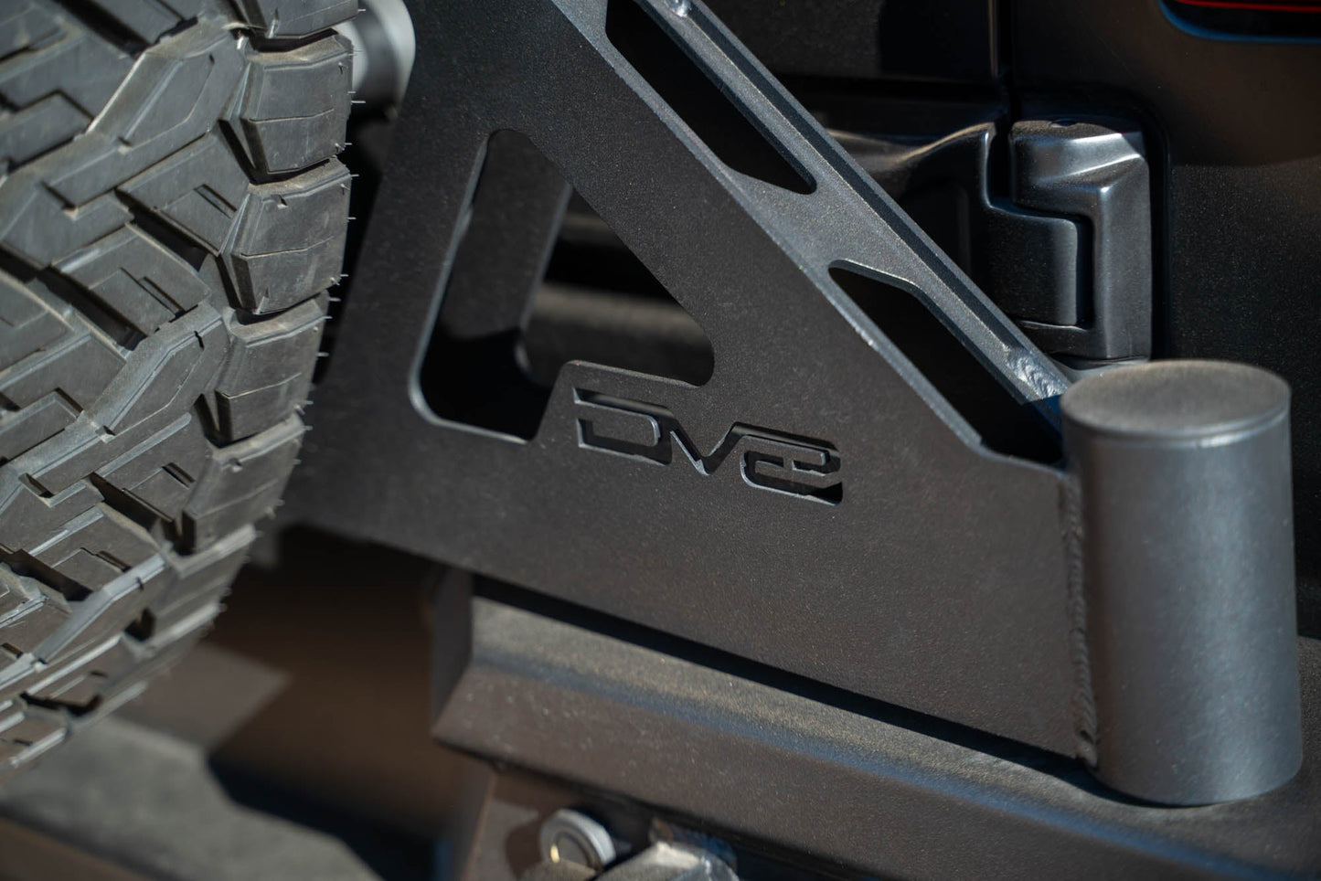 DV8 Offroad MTOシリーズ リアバンパー (JLラングラー)