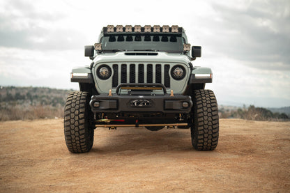 DV8 Offroad OEプラス フロントバンパー (JL/JT)