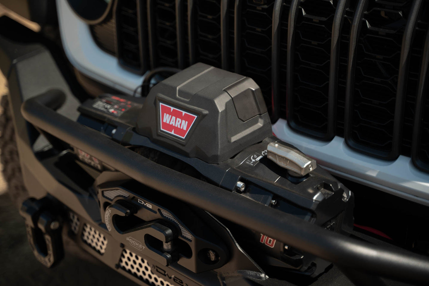 DV8 Offroad MTOシリーズ フロントバンパー (JK/JL/JT)