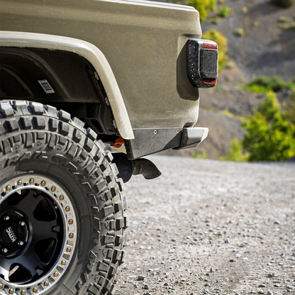 SAVVY OFFROAD Legacy OG ハイクリアランス アルミニウム リアバンパー (JT)