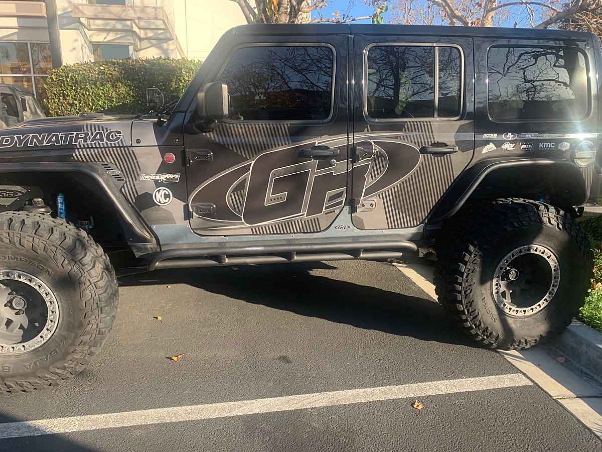 Genright Vector GenRight Off Road ジェンライトオフロード ステッカーオンロッカースキンガード アルミニウム 4ドア用 (JL ...
