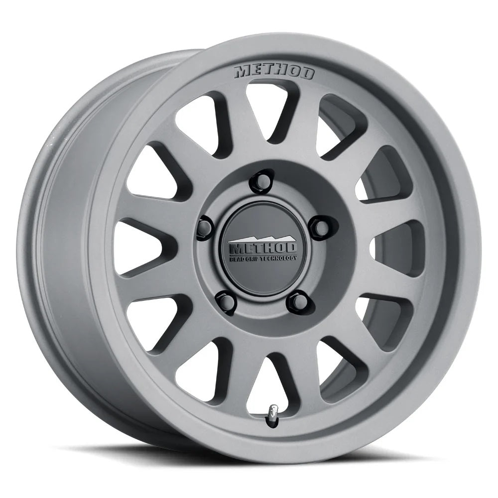 Method Race Wheels メソッド ホイール 704 Bead Grip | TITANIUM