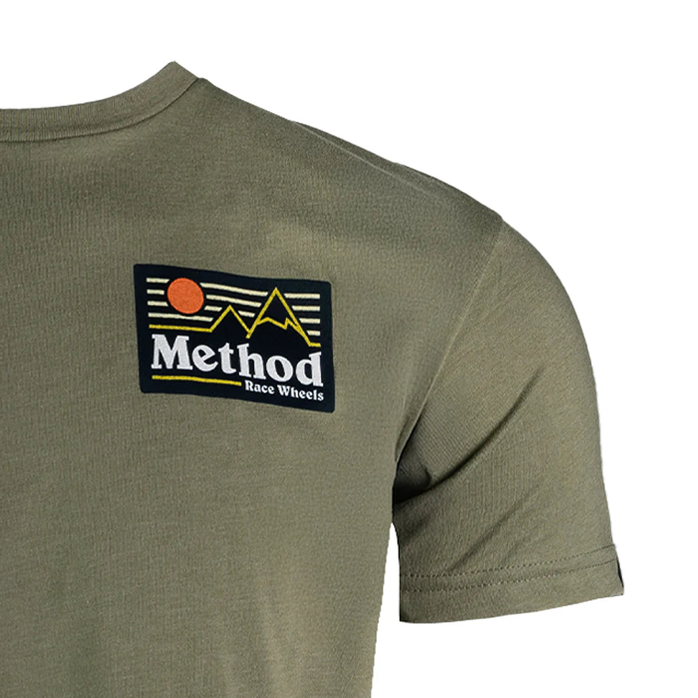Method Race Wheels Sunrise Tシャツ Light Olive