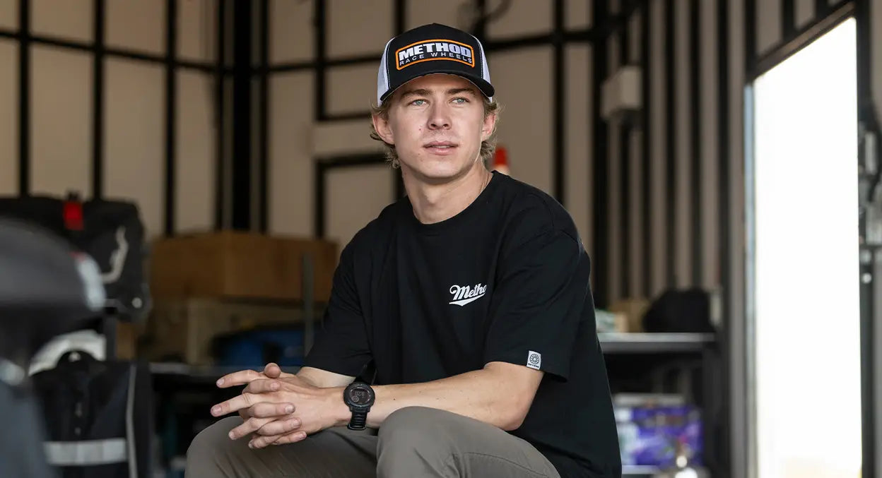 Method メソッド Logo Badge Flatbill Trucker Hat Snapback Black/White