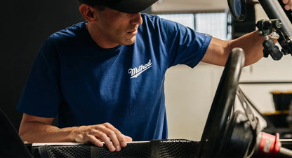 Method Race Wheels Pub Tシャツ Cobalt
