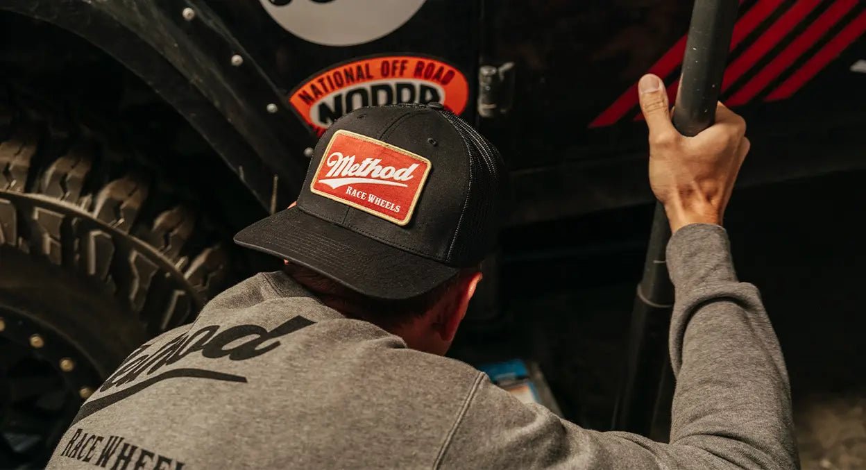 Method メソッド Pub Patch Curvebill Trucker Hat Snapback Black