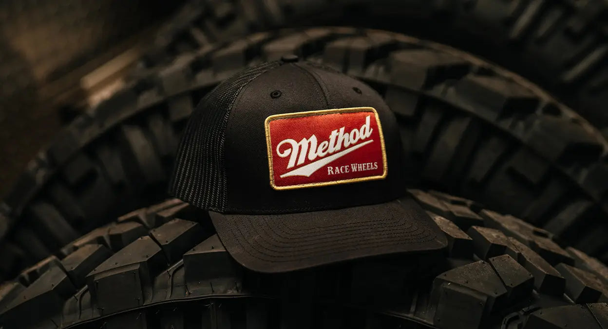 Method メソッド Pub Patch Curvebill Trucker Hat Snapback Black