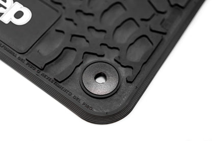 Flex Tread JL4ドア用 フロアマット (フロント&リア) | JEEP ロゴ入り