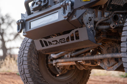 DV8 Offroad スウェイバーディスコネクト スキッドプレート (JL/JT)