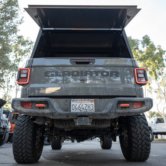 Rebel OFF ROAD XPLOR フルハイト ベッドラック専用 リアハッチ (JTグラディエーター)