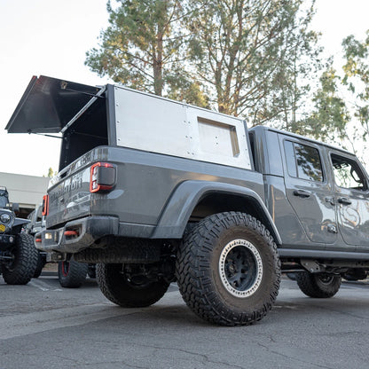 Rebel OFF ROAD XPLOR フルハイト ベッドラック専用 リアハッチ (JTグラディエーター)